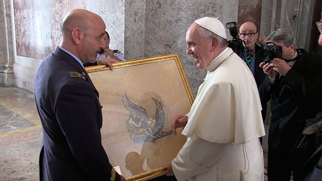 Fabric offered to Pope Bergoglio